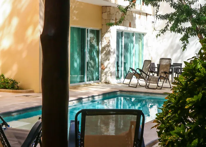 Aparthotel Nah 4*