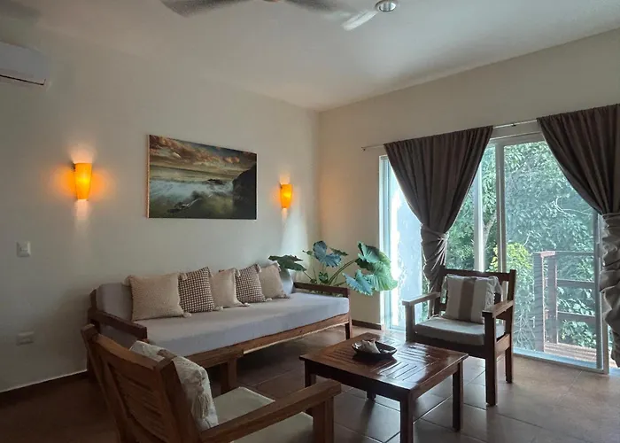 Nah Apartahotel