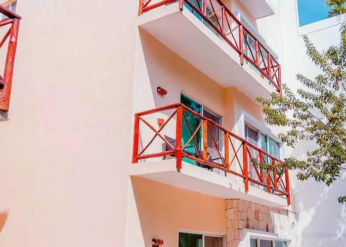 Aparthotel Nah 4*